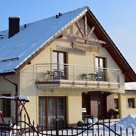 Gosciniec Klejnot Hotel Borowo Exterior photo